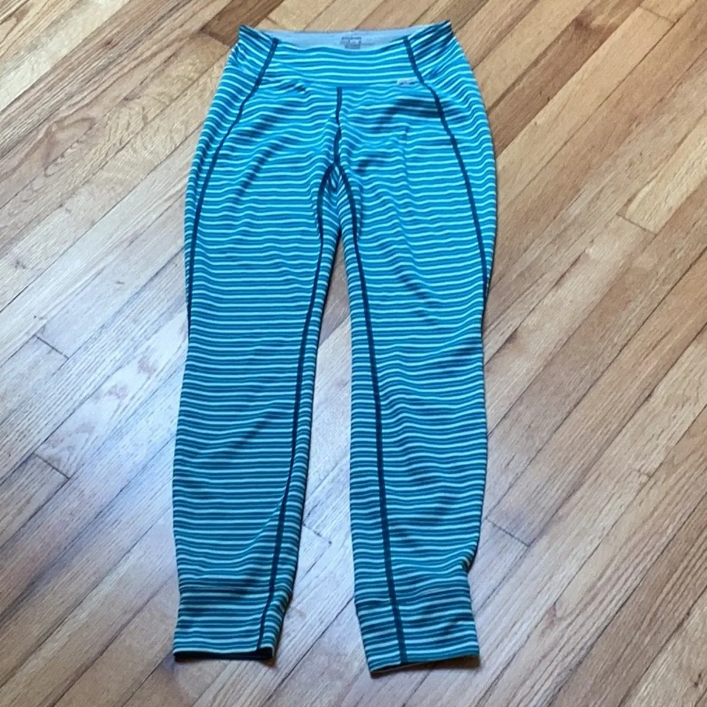 Patagonia Capilene 3 Midweight Stripe Leggings size xs - Picture 2 of 10